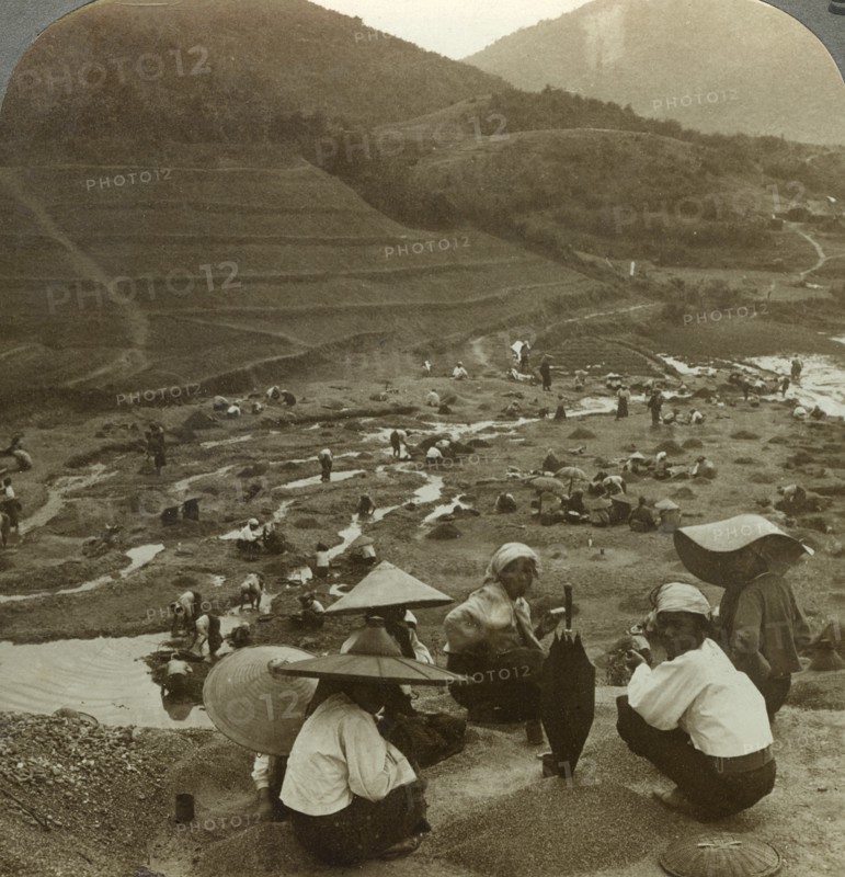 Dredging a river bed for rubies, Mogok, Burma, c1900s(?).Artist: Underwood & Underwood