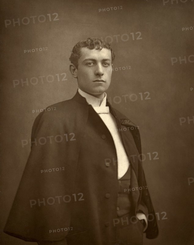 Lewis Waller, British actor, 1887. Artist: Ernest Barraud
