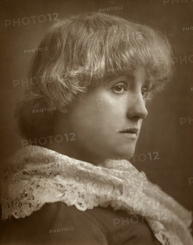 Mary Eastlake, British actress, 1883. Artist: St James's Photographic Co