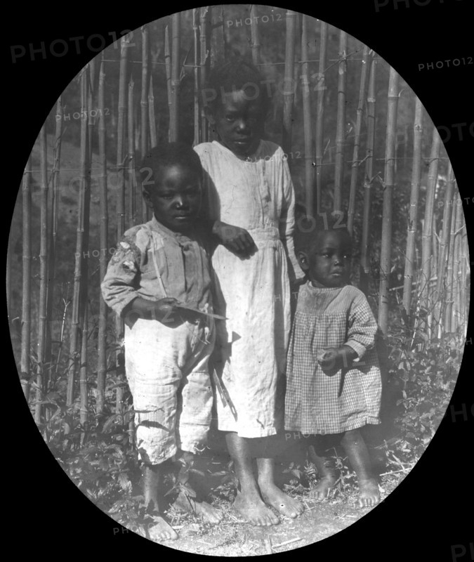 Children near Petrópolis, Brazil, late 19th or early 20th century. Artist: Unknown