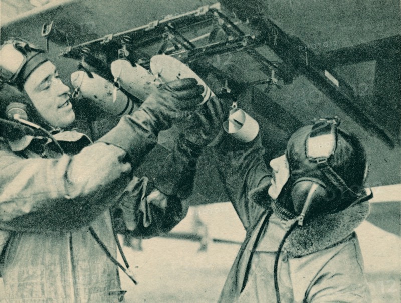 Air observer receiving bombing training, 1940. Artist: Unknown