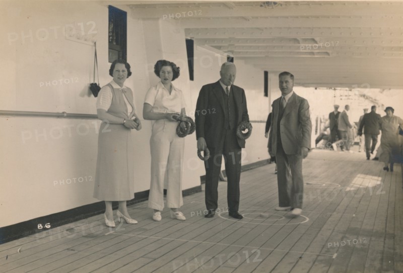 Playing quoits on board the SS Arandora Star, 1936. Artist: Unknown