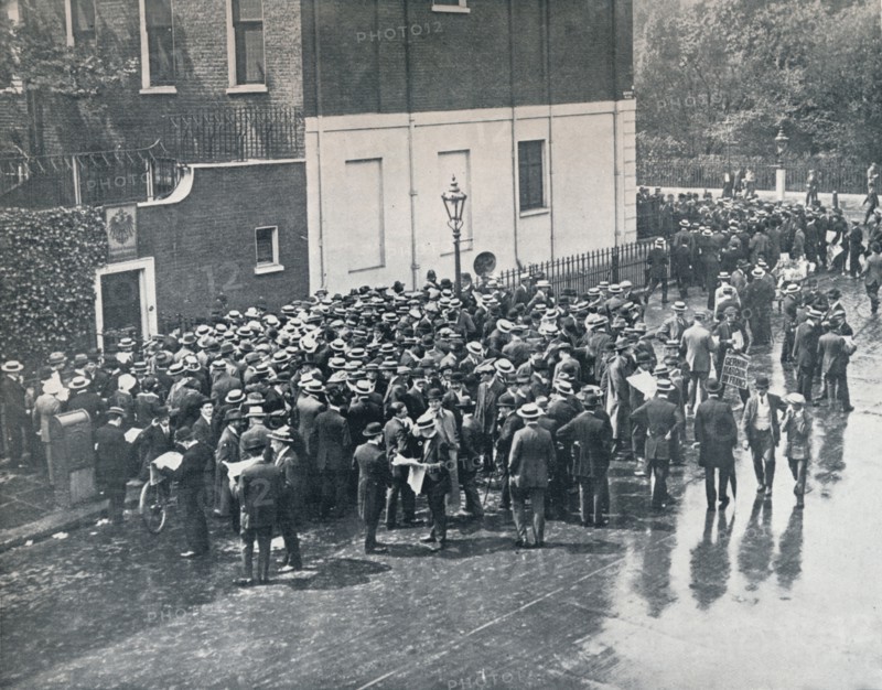 Before England declared war: German Reservists waiting outside German Consulate in London, 1914. Artist: Unknown