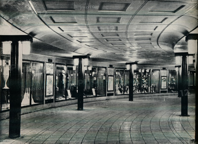 Circulating area of Piccadilly Circus Station, 1929. Artist: Unknown
