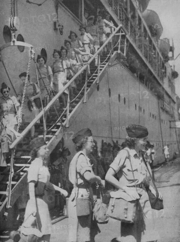 'Coming Ashore at Singapore', 1945. Artist: Unknown.
