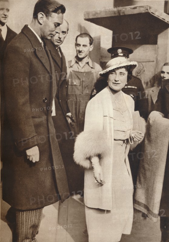 'King George VI and Queen Elizabeth leaving a reheasal from their Coronation', 1937. Creator: Unknown.