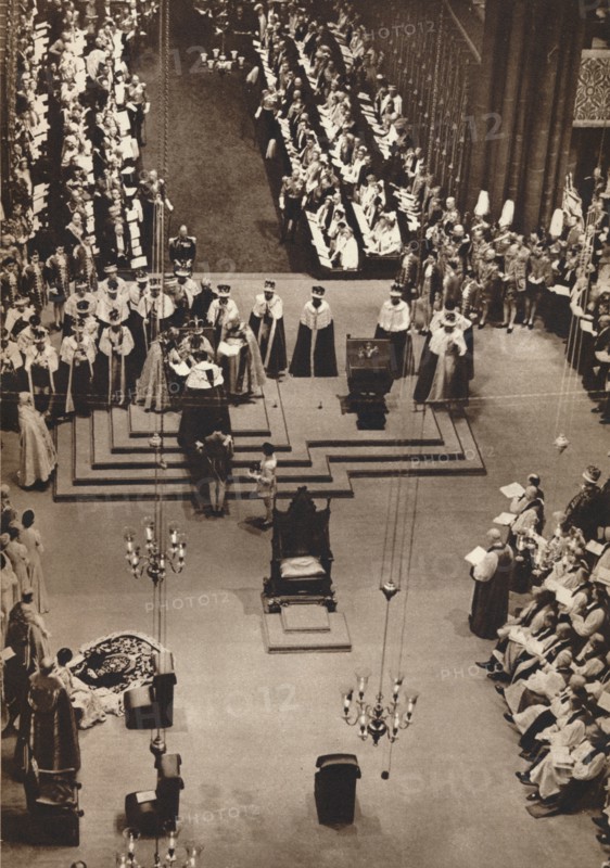 'The Duke of Kent pays homage to the newly crowned King George VI', 1937. Artist: Unknown.