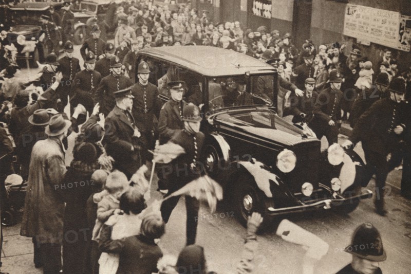 'Surprise Drive to Hoxton', 1937. Creator: Unknown.