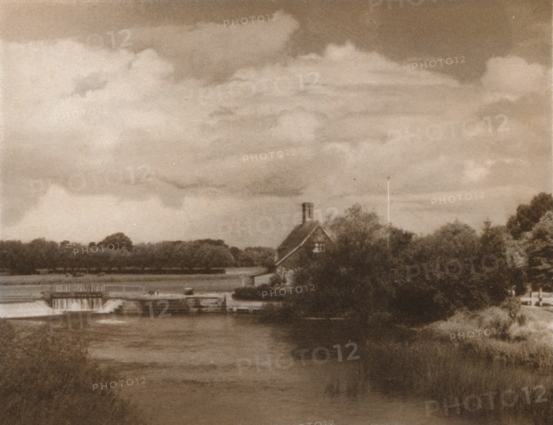 'Goring Lock', c1927, (1927). Artist: Reginald Belfield.