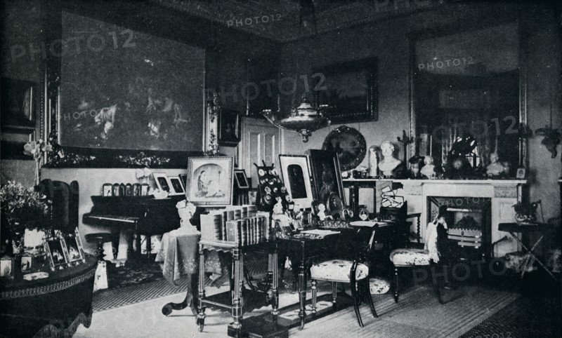 'The Queen's Private Sitting Room at Osborne', c1899, (1901). Artist: Hughes & Mullins.