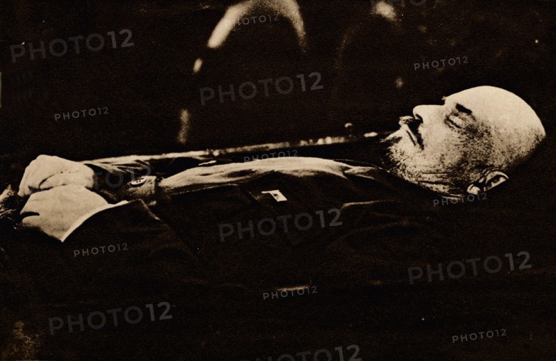 'Lenin, founder of the New Russia', 1924, (1938). Artist: Unknown.