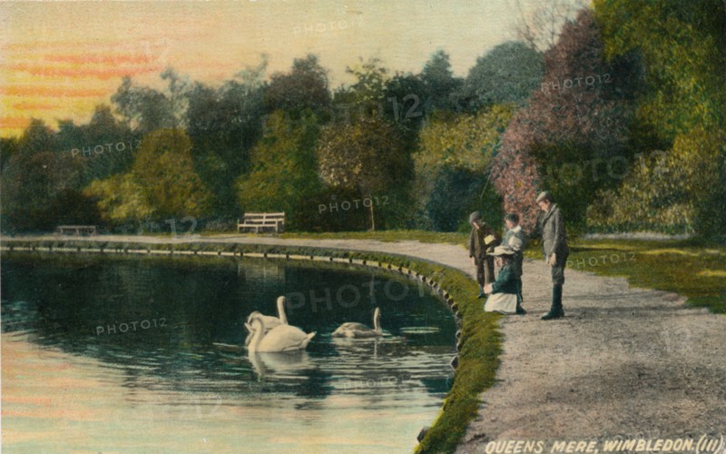 'Queens Mere, Wimbledon', c1910. Artist: Unknown.