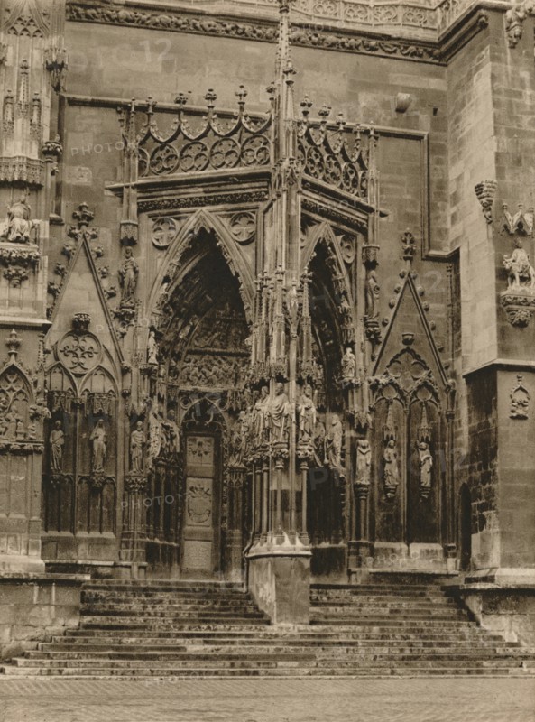 'Regensburg - Cathedral Corch', 1931. Artist: Kurt Hielscher.