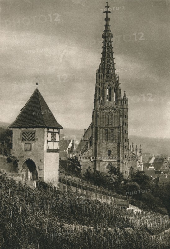'Eßlingen. Frauenkirche, 1931. Artist: Kurt Hielscher.