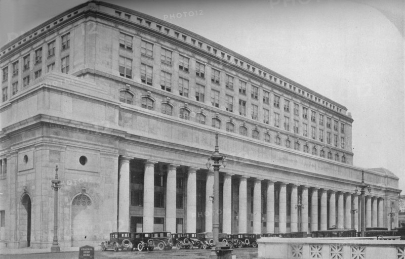 Canal Street facade, Chicago Union Station, Illinois, 1926. Artist: Unknown.