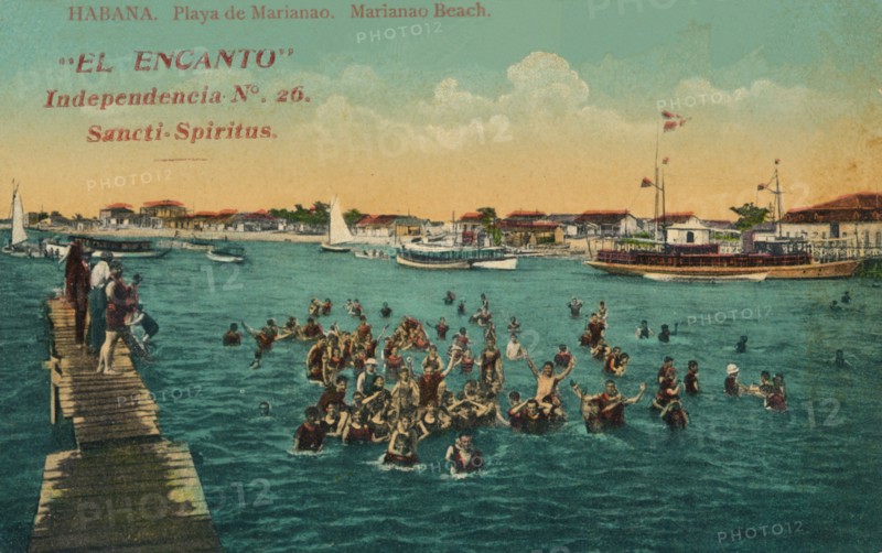 ''El Encanto Independencia, Sancti-Spiritus. Playa de Marianao. Habana', c1910. Artist: Unknown.