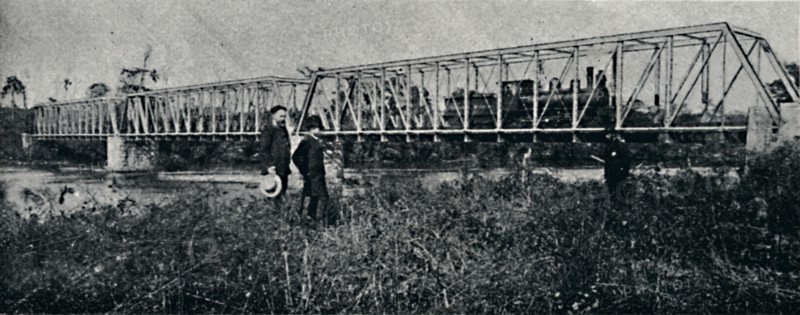 'Ponte da E. F. Mogyana sobre o Rio Pardo', 1895. Artist: Axel Frick.