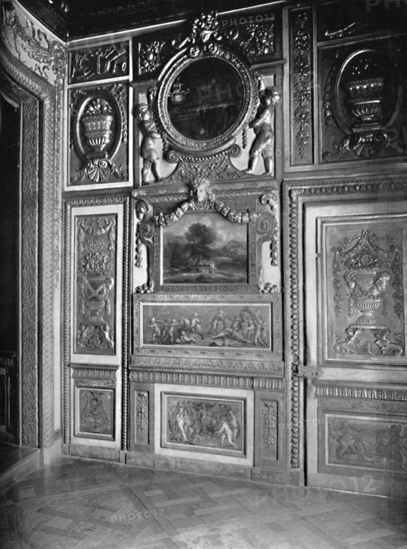 'State Bedroom, Showing Alcove  - H¶tel Lauzun', 1903. Artist: Unknown.