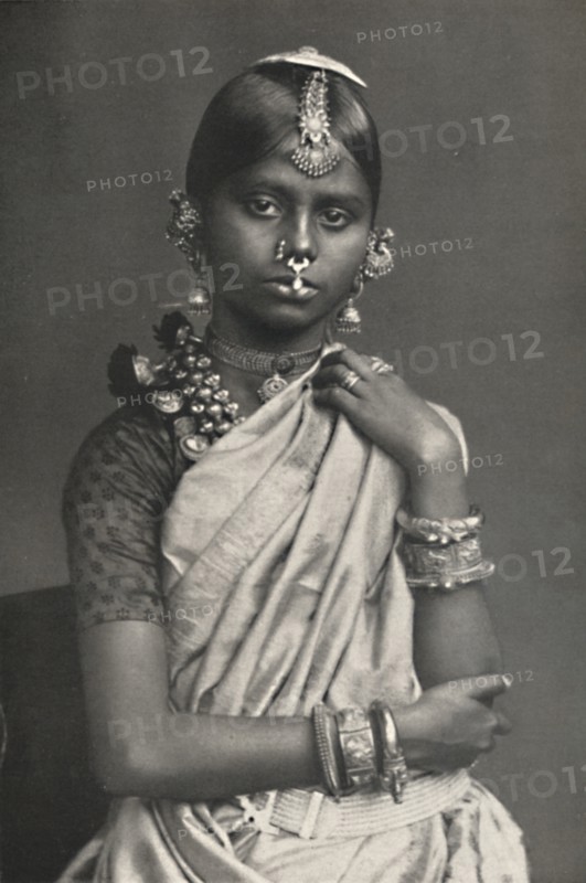 'Tamulin mit Schmuck', 1926. Artist: Unknown.