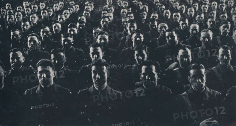 'Attentive audience', 1941. Artist: Cecil Beaton.