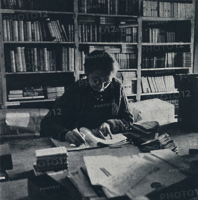 'Books for prisoners', 1941. Artist: Cecil Beaton.