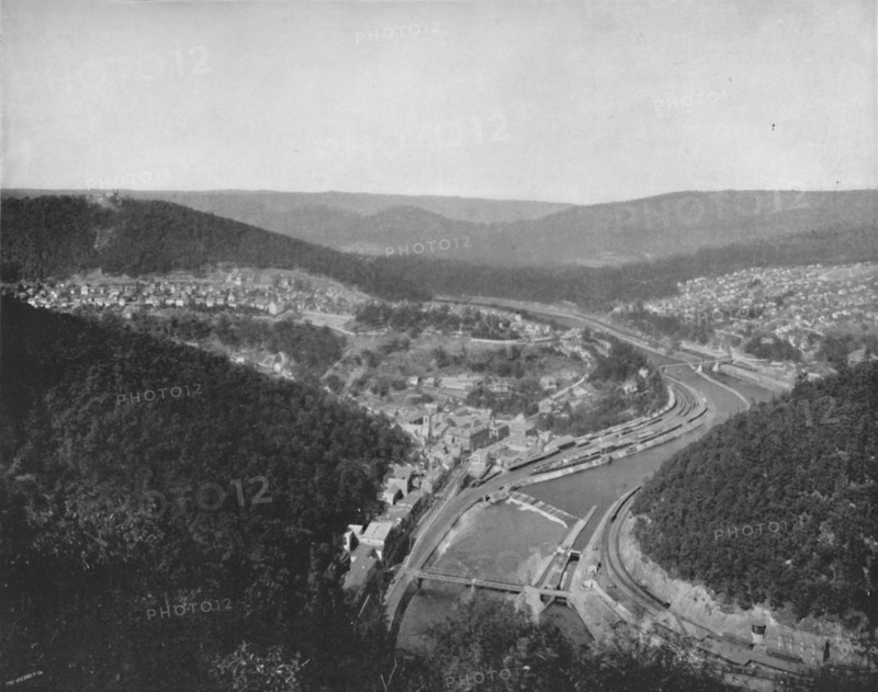 'The Great Loop at Mauch Chunk', 19th century. Artist: Unknown.