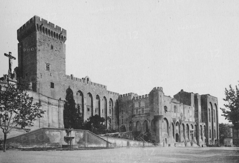 'Avignon - Popes Palace', c1925. Artist: Unknown.