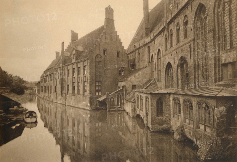 'Hôpital Saint-Jean', c1928. Artist: Unknown.