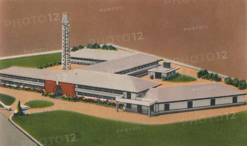 Pielroja cigarette Factory, Colombian Tobacco Co. Inc., Barranquilla', c1940s. Artist: Unknown.