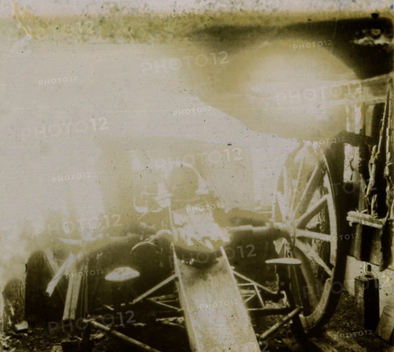 Destroyed 75, automatic anti-aircraft gun, c1914-c1918. Artist: Unknown.