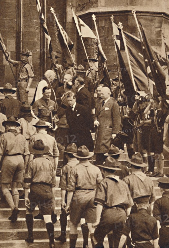 'With Boy Scouts at Windsor', 1937. Artist: Unknown.