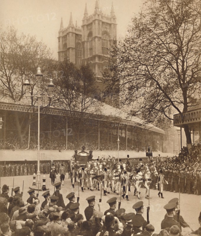 'Acclaimed by Thousands at Westminster', May 12 1937. Creator: Unknown.