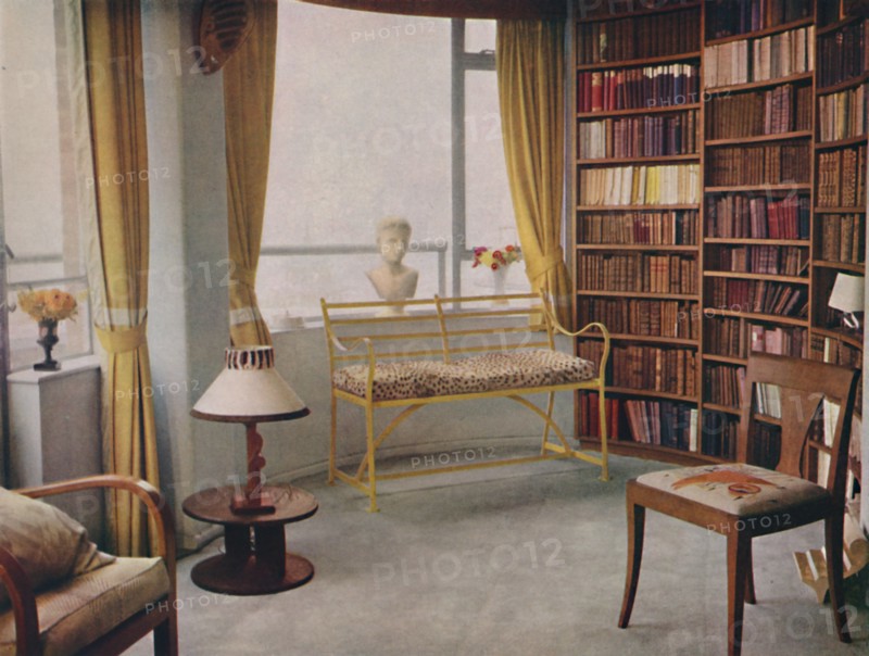 'Campbell-Grant: Living-room in a flat for Humphrey Thackrah, Esq., in Charterhouse Square, London', Creator: Unknown.