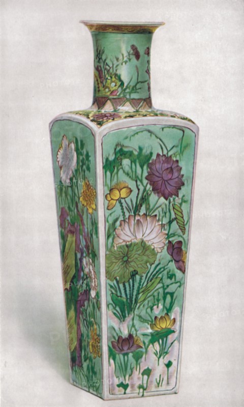 'Chinese Club-Shaped Vase. K'Ang Hsi Period', 1661-1722, (1928). Artist: Unknown.