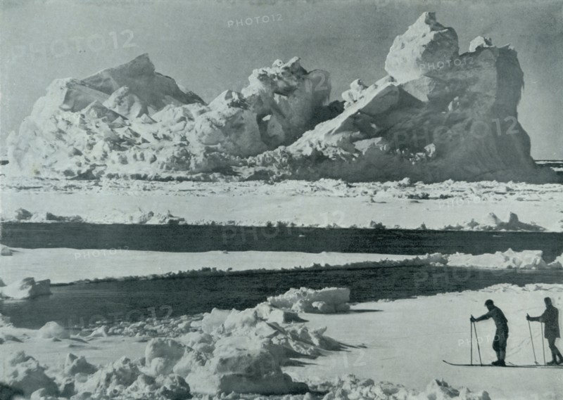 'A Berg Breaking Up in the Pack', c1910?1913, (1913). Artist: Herbert Ponting.