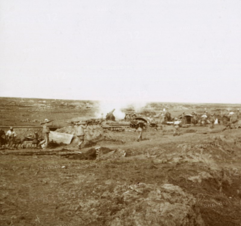 Battery action, c1914-c1918. Artist: Unknown.