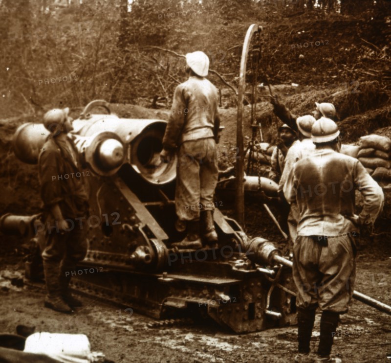 Artillery, Bois du Chatelet, France, c1914-c1918. Artist: Unknown.