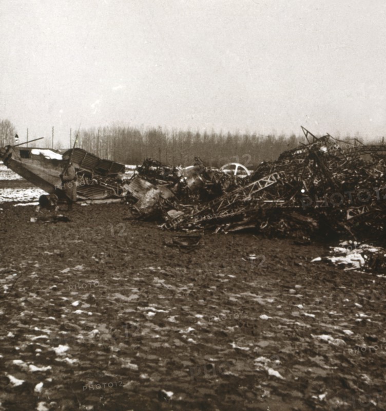 Destroyed zeppelin, c1914-c1918. Artist: Unknown.