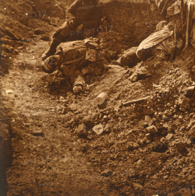 Dead body in the trenches, Perthes, northern France, c1914-c1918. Artist: Unknown.