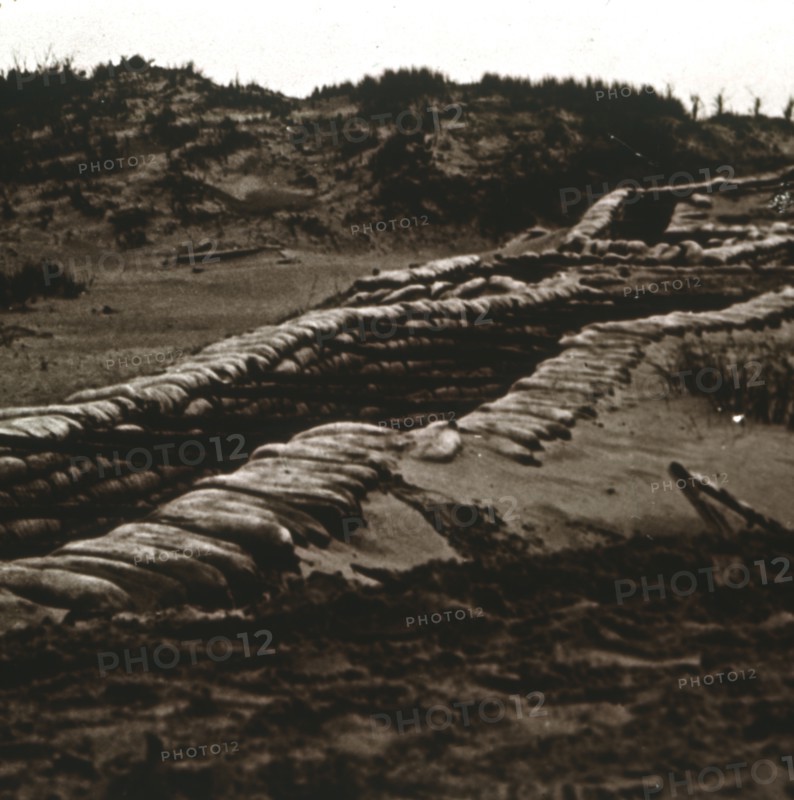 Trenches in the shelter of the dunes, Nieuwpoort, Flanders, Belgium, c1914-c1918. Artist: Unknown.