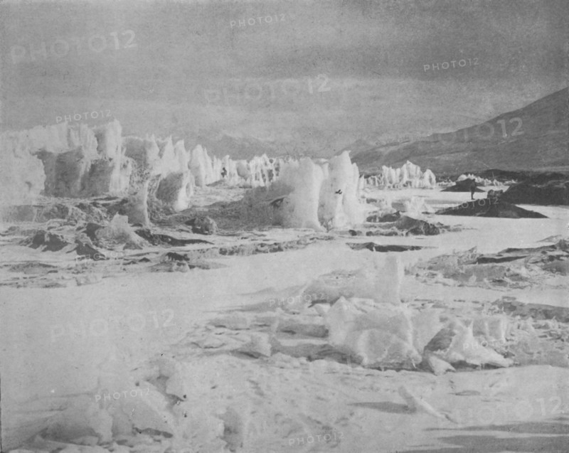 'Alph Avenue, Where We Emerged from the Pinnacle Ice', c1911, (1913). Artist: Frank Debenham.