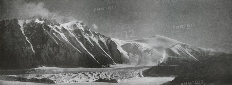 'Mount England and the New Glacier', c1911, (1913).  Artist: Frank Debenham.