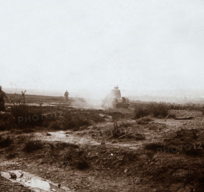 Advancing with tanks, c1914-c1918. Artist: Unknown.