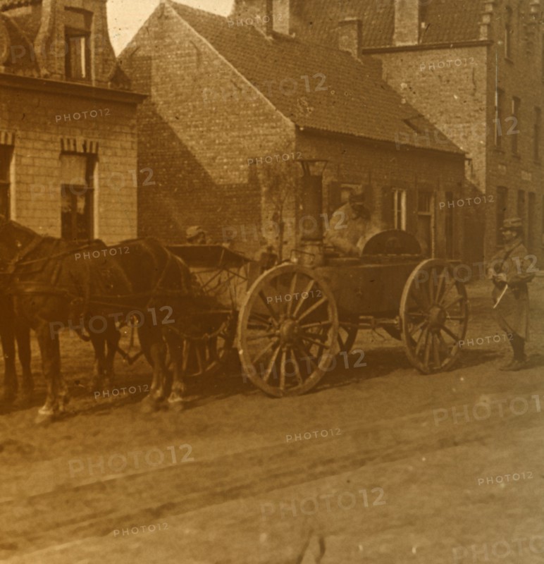 Horse-drawn kitchen, c1914-c1918. Artist: Unknown.
