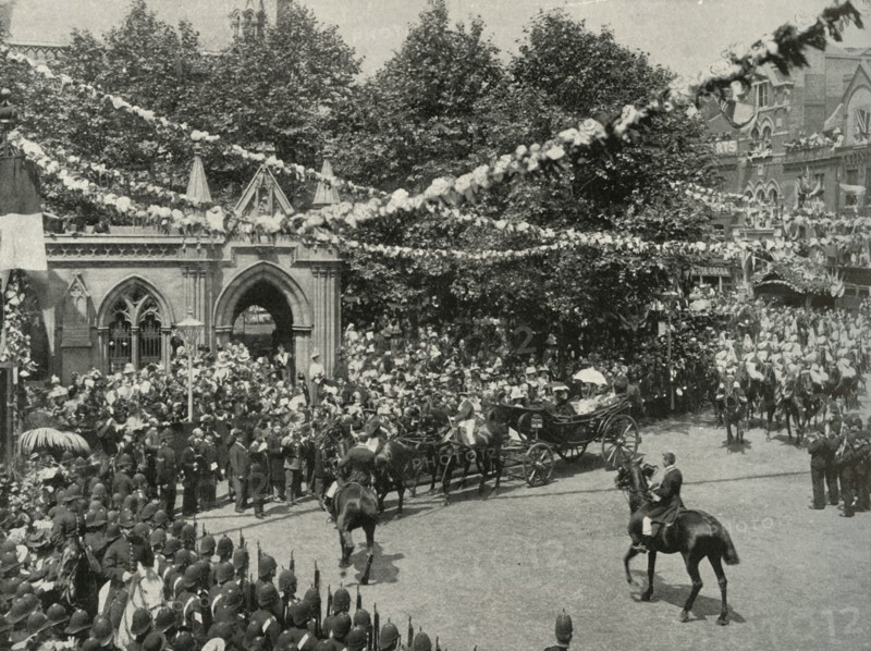 'The Queen's Visit To Her Birthplace: The Scene Outside St. Mary's Church, Kensington', (c1897). Artist: Argent Archer.