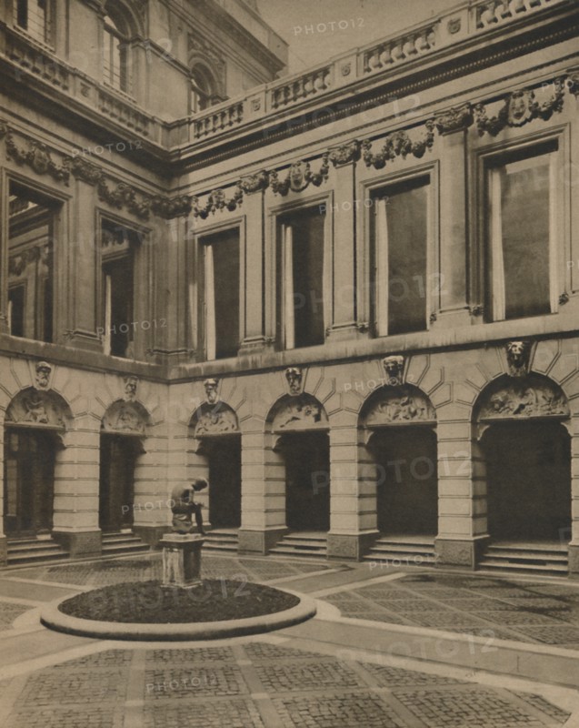 'Courtyard of the Drapers' Hall in Throgmorton Street', c1935. Creator: Joel.