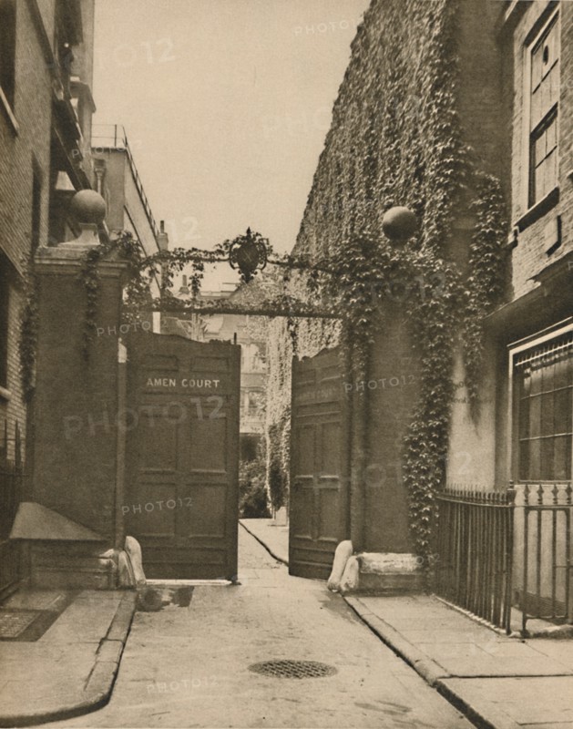 'Entrance to Quiet Amen Court in Warwick Lane', c1935. Creator: SO Gorse.
