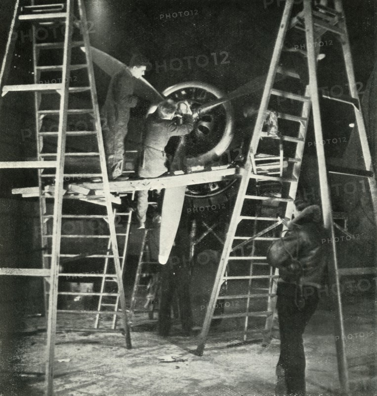 'Flight Mechanics; Also a W.A.A.F. Trade', c1943. Creator: Cecil Beaton.