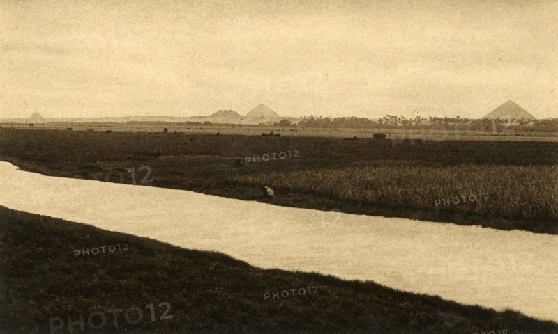 'Saqqara - The Pyramids of Dashur', c1918-c1939. Creator: Unknown.