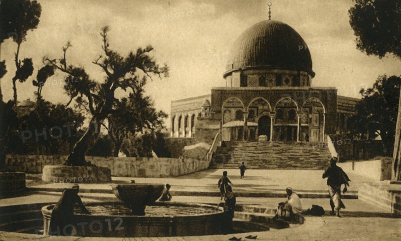 'Jerusalem - Mosque of Omar', c1918-c1939. Creator: Unknown.